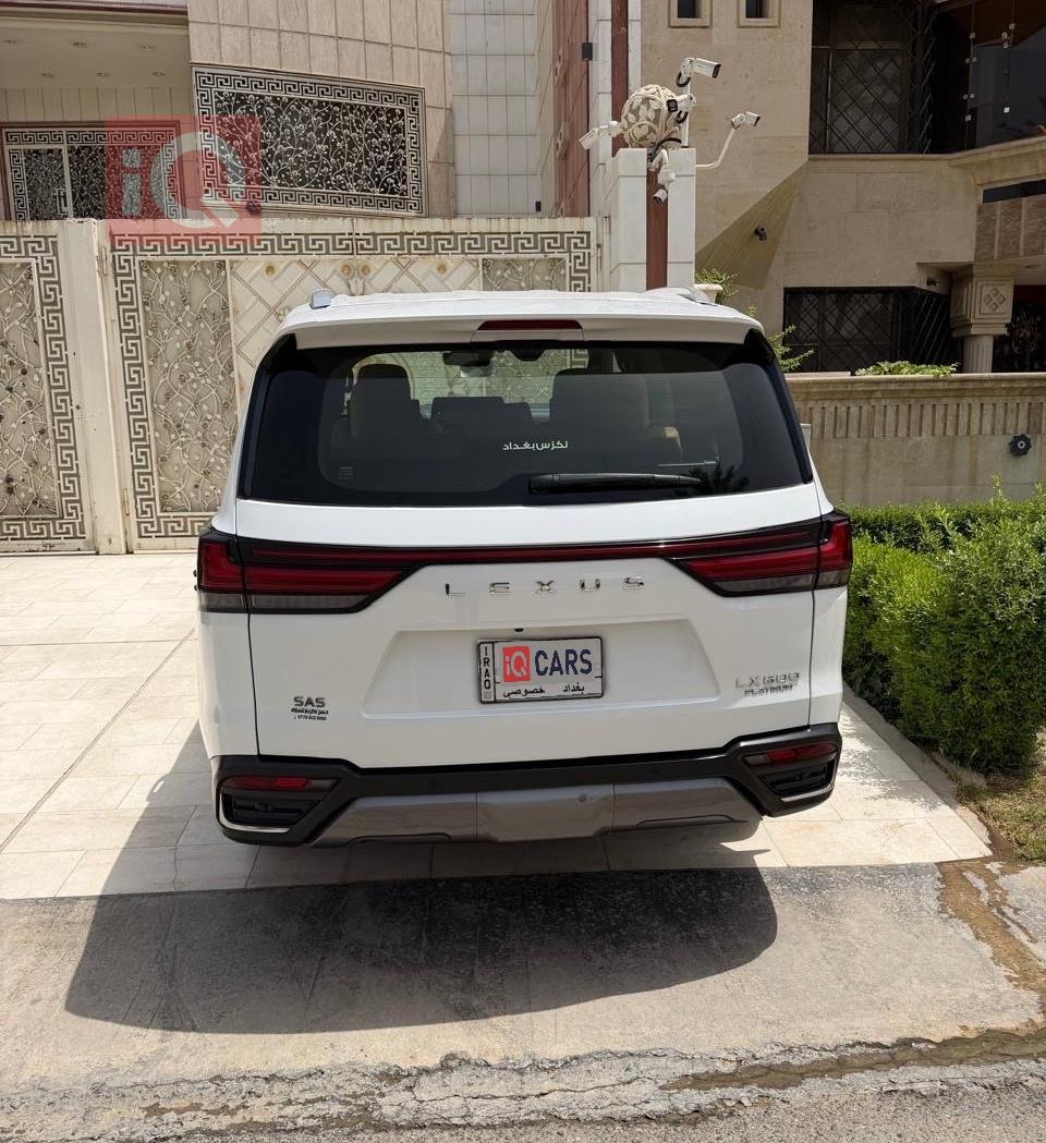 Lexus LX